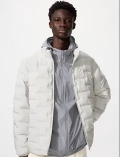 『ユニクロ』パフテックジャケットノンキルト XL オフホワイト 試着のみ
