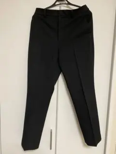 ユニクロ スマートアンクルパンツ 黒 M