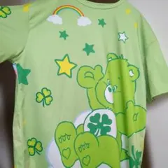 SHEIN　ケアベア　グッドラックベア　緑　Tシャツのサムネイル