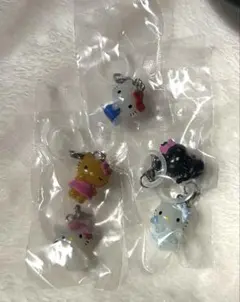 サンリオ ハローキティ めじるしアクセサリー セミコンプ