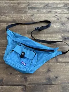 THE NORTH FACE ボディバッグ ブルー