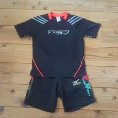 adidasTシャツ140cm、mizunoハーフパンツ130cm