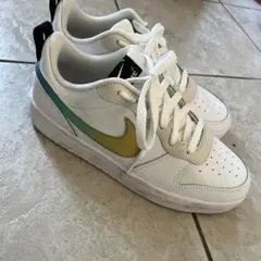 Nike ナイキ コート ボロー LOW 2 SE GS