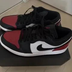 Nike Air Jordan 1 Low Black Red Whiteのサムネイル