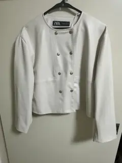 ZARA ホワイト ダブルボタンジャケット