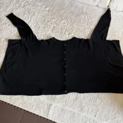 サマンサモスモス 黒いボタン付き変形カーディガン