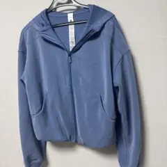 ルルレモン ブルゾン