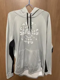 フード付きパーカー　アシックス　adidas NIKE