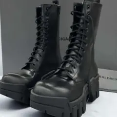 レシート付 新品 BALENCIAGA バレンシアガ ブルドーザーブーツ付属品のサムネイル