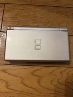 Nintendo DS Lite シルバー 本体