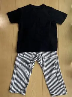 グローバルワークボトムス130とUNIQLO黒Tシャツ140セット