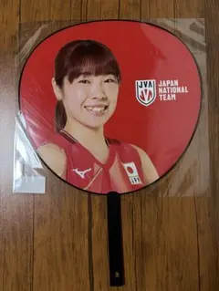 秋本美空選手　モバガチャ　BIGうちわ 秋本美空選手 モバガチャ BIGうちわ - メルカリ