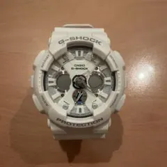 CASIO G-SHOCK GA-120A ホワイト アナデジ 腕時計のサムネイル