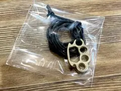 ナックルデザイン ネックレス ゴールド