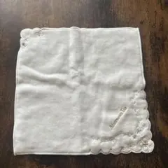新品未使用品★Afternoon Tea ホワイト　刺繍　花柄タオルハンカチ