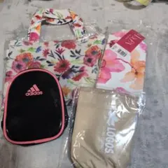 花柄トートバッグとポーチセット他2点