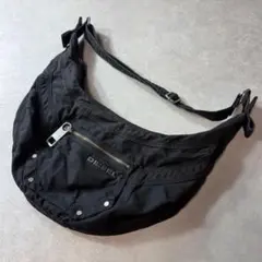 archive 】DIESEL ヴィンテージ 三日月型 ショルダーバッグ - メルカリ