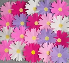 秋の壁面飾りにいかがですか　折り紙　ピンク系コスモス40枚　秋桜