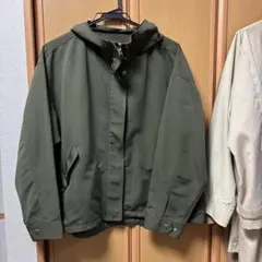 カーキ マウンテンパーカー