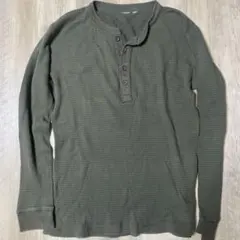 ユニクロ　ヘンリーネック　ワッフルTシャツ