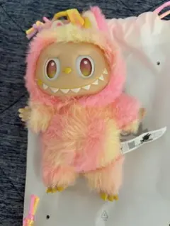 【正規品】ラブブ Labubu エナジー　LOYALTY ピンク