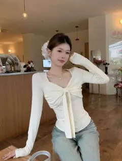 Shein リボン付きトップス　アイボリー　M