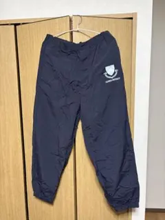 ネイビー ナイロン カジュアルパンツ ロゴ入り