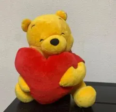 くまのプーさん ハート型ぬいぐるみ