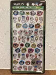 正規品スヌーピーPEANUTS ボンボンドロップ　ミニシール 48枚入り