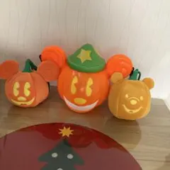 リゾートハロウィンバスケットとプーさんとミッキーのチャック付きポーチ
