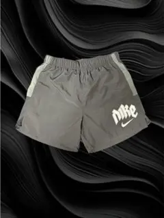 NIKEドライフィット ランディビジョンチャレンジャー ランニングショートパンツ