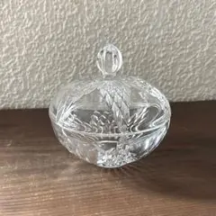 ドイツヴィンテージクリスタルガラス製 菓子器 蓋付きキャニスターキャンディポットのサムネイル