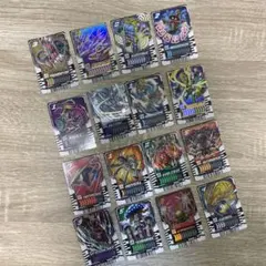 仮面ライダーガッチャード　ケミートレカカード16枚セット