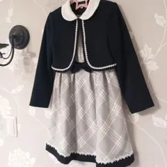 130紺ジャケット×グレーチェックワンピース