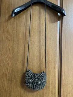 ビーズ スパンコールのネコ型ポシェット 猫ポーチ