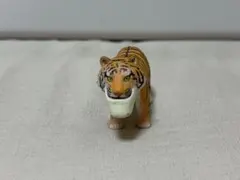 シャクレルプラネット タイガー 虎 フィギュア カプセルトイのサムネイル