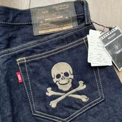 RUDE GALLERY ストレートデニム W30 タグ付き未使用　ドクロ刺繍のサムネイル