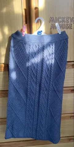 ブルーロングタイトニットスカート