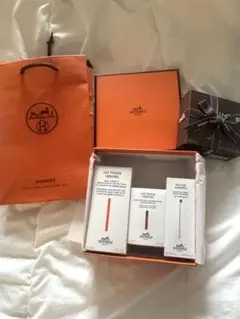 新品 国内百貨店購入 エルメス フェイスパウダーとブラシのセット