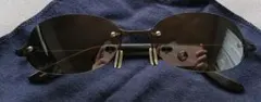 ユニクロ　サングラス ラウンド型 ブラック　ミラーのサムネイル