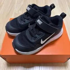 7月20日削除NIKE キッズ スニーカー ブラック 15cmのサムネイル