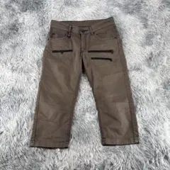 『Lee』　ハーフパンツ　ジッパーポケット　ロゴ入りボタン　七分丈　カーキ