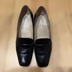 marie claire ブラック レザー パンプス　24.5cm