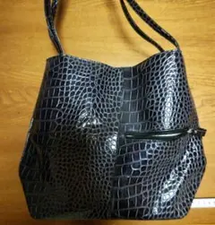 リ*カ様 黒 クロコダイルパターン ショルダーバッグ