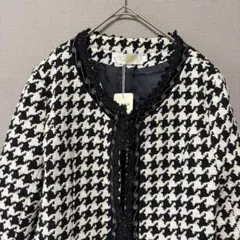 【未使用美品】ノーカラージャケット(L)モノトーン千鳥格子柄　エレガント