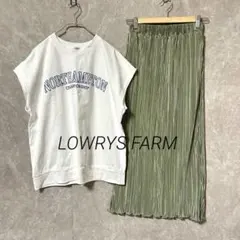 美品　LOWRYS FARM プリントTシャツ＆プリーツスカート2点セット