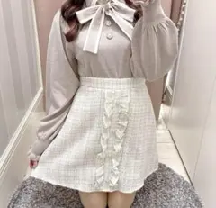 エブリン　フリルツイードスカート