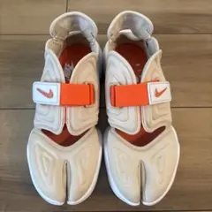 NIKE Aqua Rift ベージュ オレンジ サンダルのサムネイル