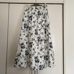 美品　インゲボルグ　フラワープリント フレアスカート