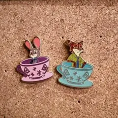 非売品　香港ディズニー　ズートピア　ジュディ　ニック　ピンバッジ